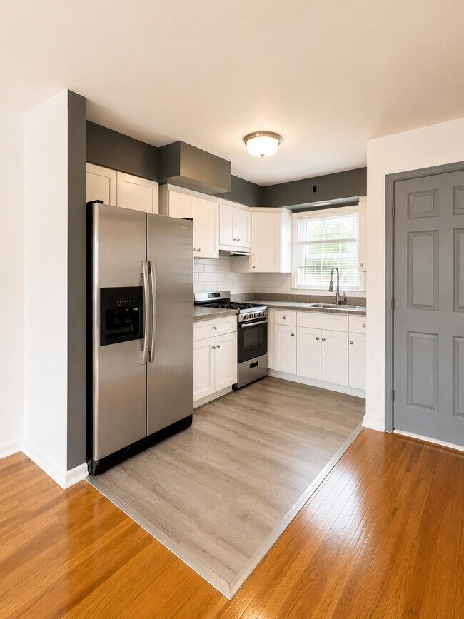 Building Photo - 130 70th St