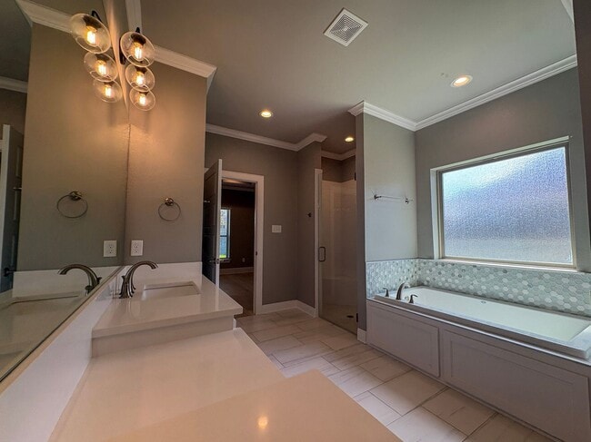 Building Photo - Available Now! Gorgeous 4 Bedroom 3 Bath i...