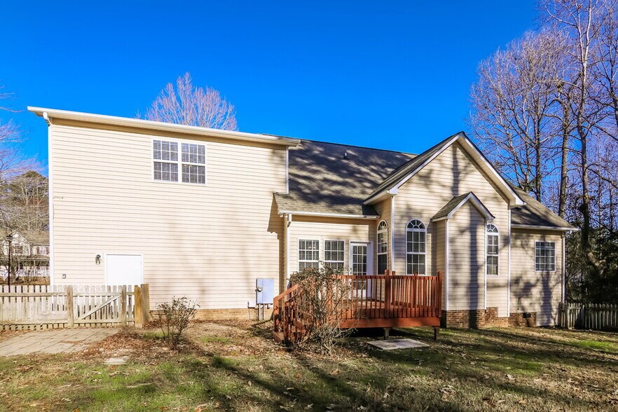 Building Photo - 354 Spearhead Pl