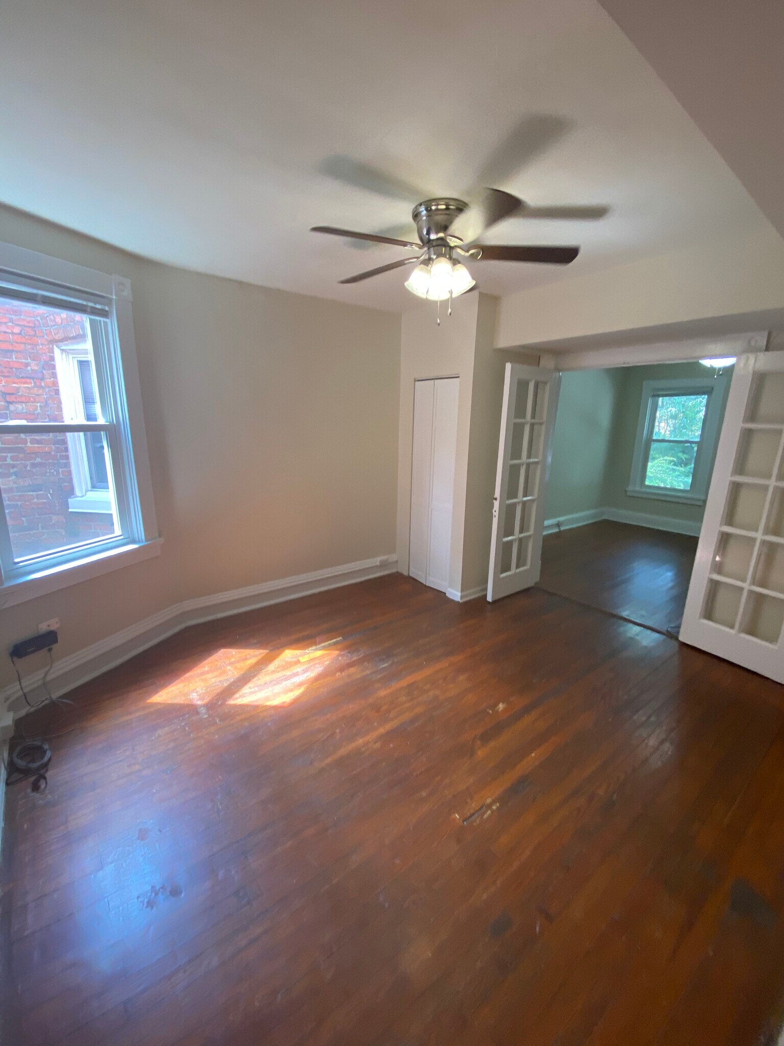 Building Photo - 3009 Ellwood Ave