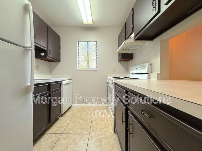Building Photo - 3284 S Semoran Blvd