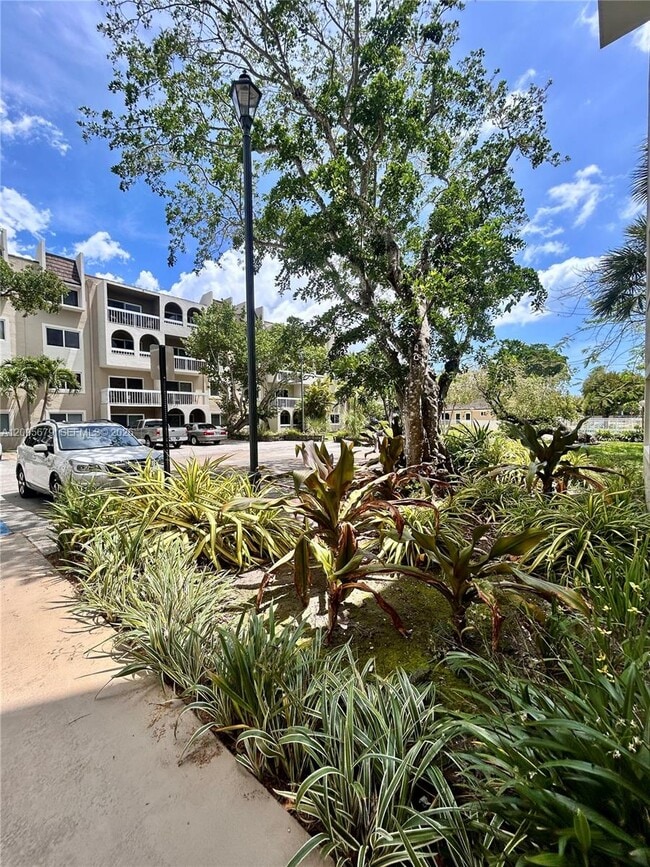 Building Photo - 7740 Camino Real