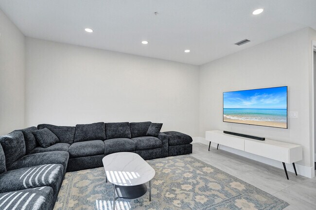 Building Photo - 3600 NW 5th Terrace