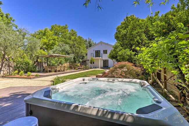 Building Photo - 1155 Grape Ln