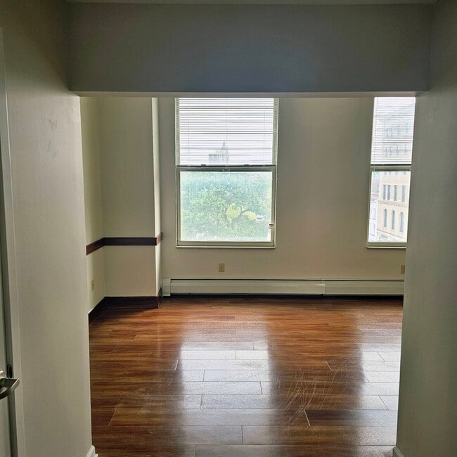 Building Photo - 11 Public Square