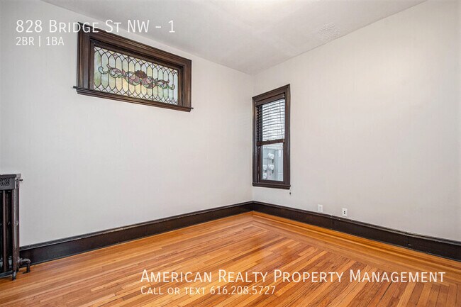 Building Photo - 828 Bridge St NW