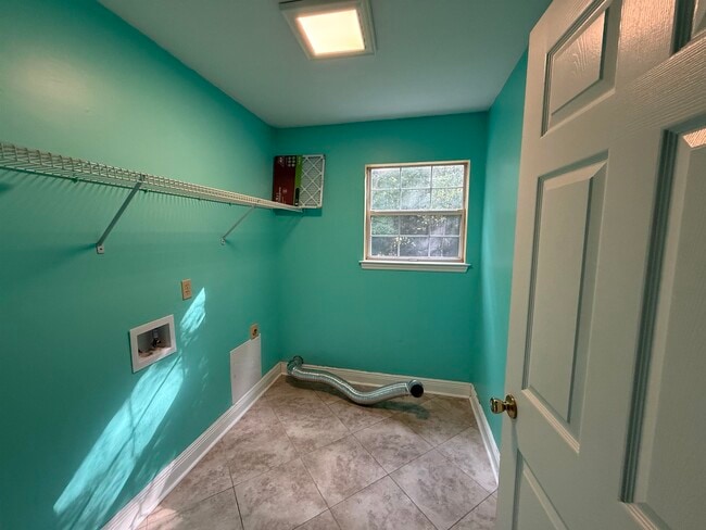 Building Photo - 1584 Chadwick Way