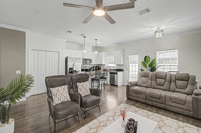 Building Photo - 1223 Cypress Fall Cir