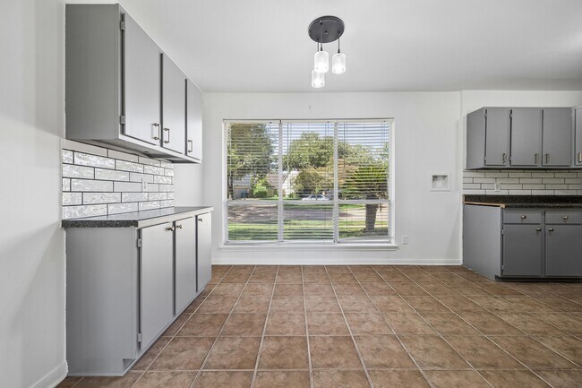 Building Photo - 20806 Westgreen Ct