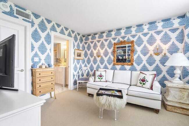 Building Photo - 1701 S Flagler Dr