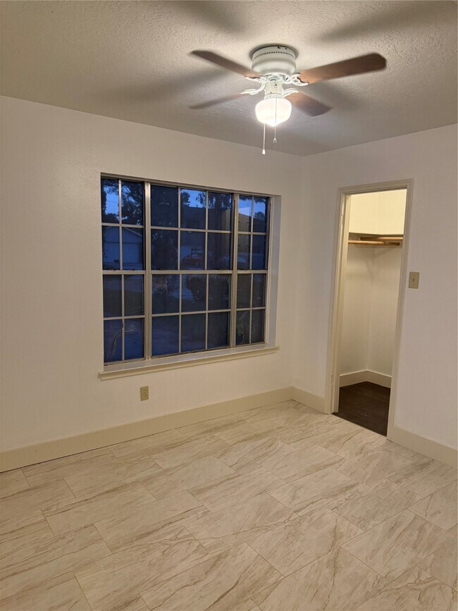 Building Photo - 14322 Golden Cypress Ln