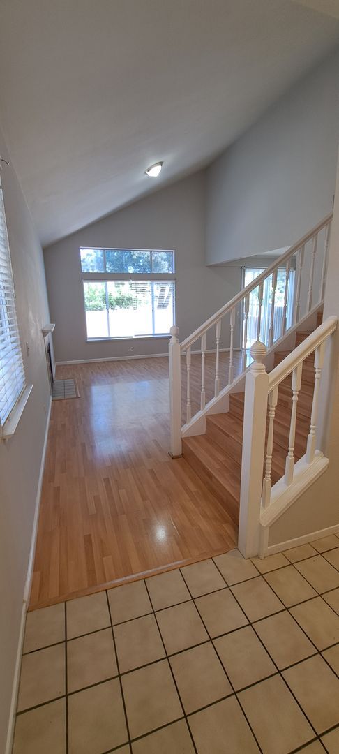 Building Photo - 320 Stamper Cir