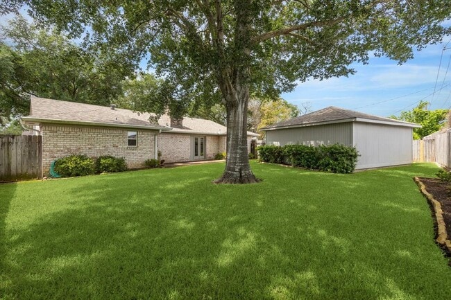 Building Photo - 14130 Britoak Ln
