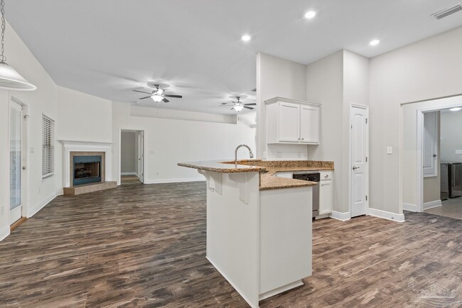 Building Photo - 5810 Red Cedar St