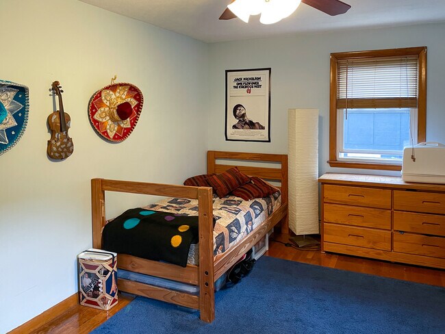 Building Photo - 24 Sunset Rd