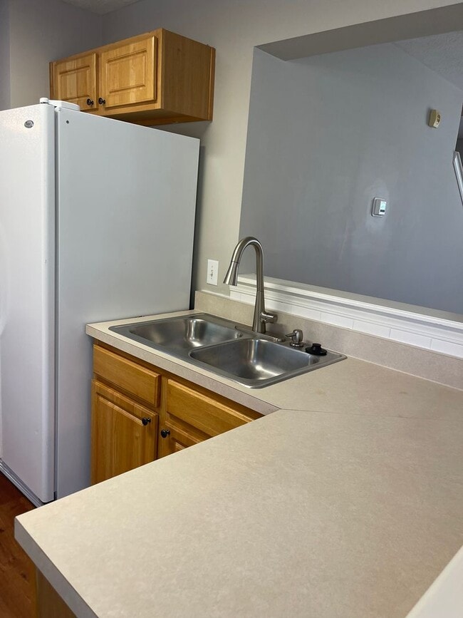 Building Photo - 3 Bed 2.5 Bath Nashville Opry Mills Area FOR LEASE