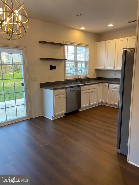 Building Photo - 310 Norwalk Way