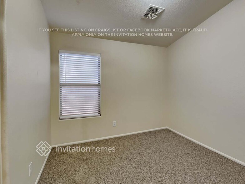 Building Photo - 12440 W Montebello Ave