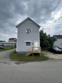 Building Photo - 150 Hickory St