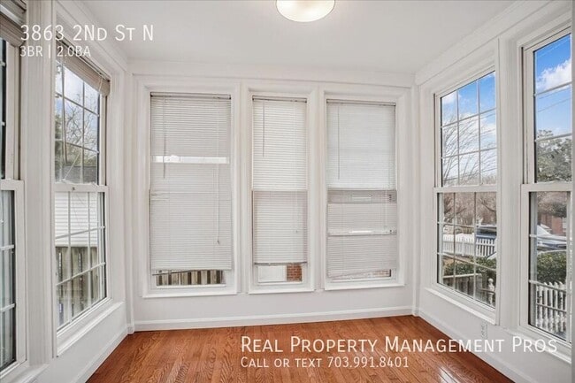 Building Photo - 3863 2nd St N