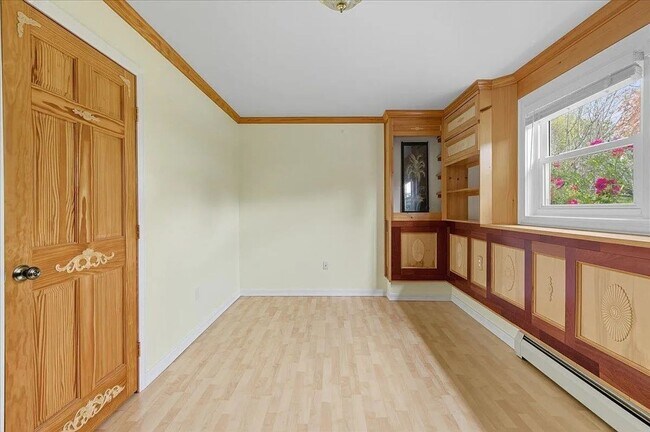 Building Photo - 89 Oakwood Dr