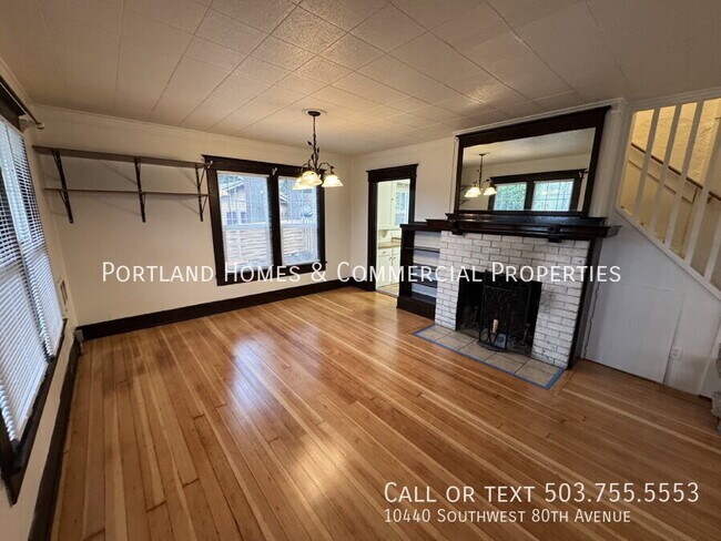 Building Photo - 10440 SW 80th Ave