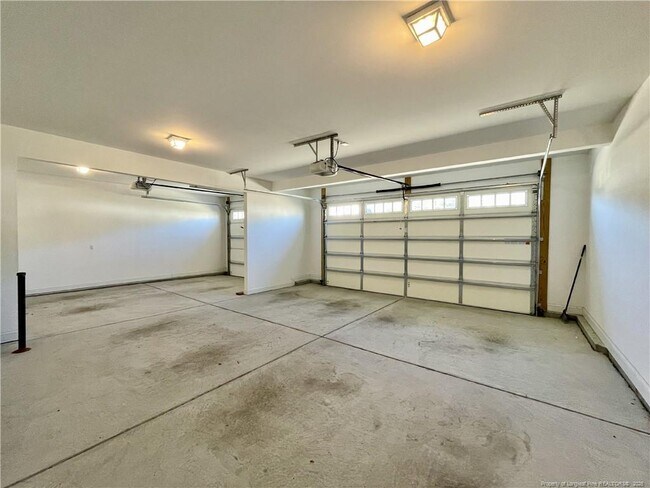 Building Photo - 5137 Thruway Rd
