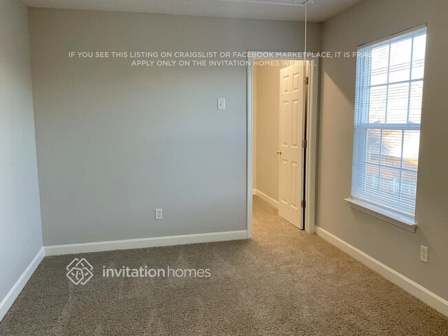 Building Photo - 4840 Aldersbrook Dr