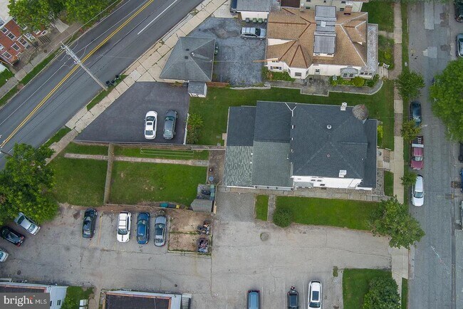Building Photo - 234 4th Ave