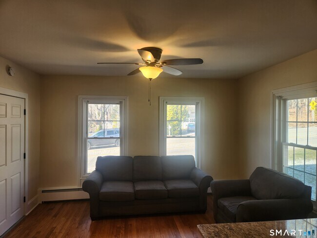 Building Photo - 2 Tolland Grn