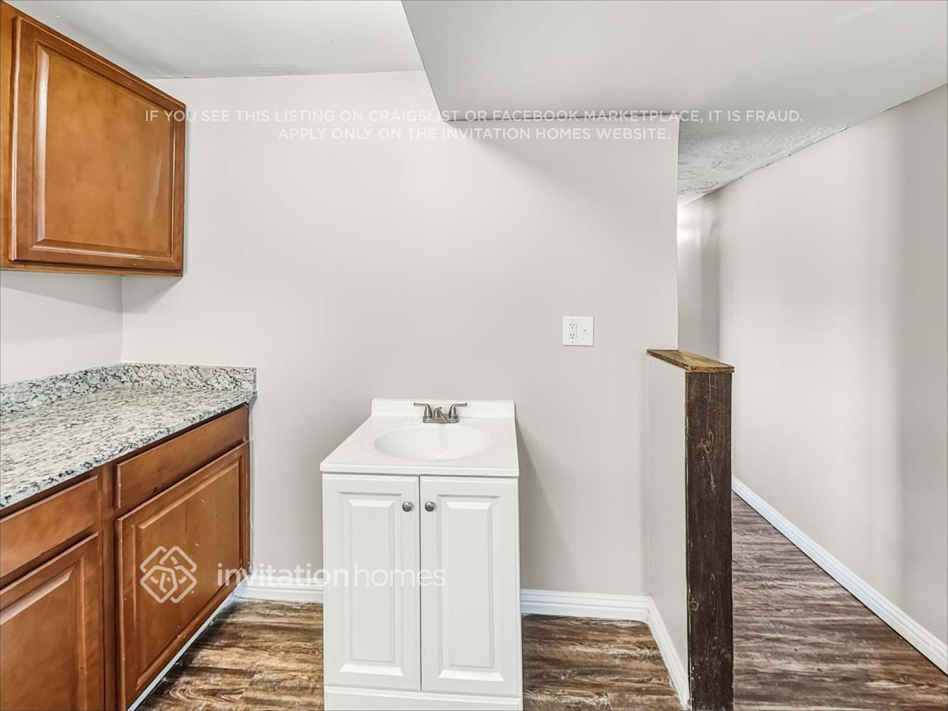 Building Photo - 6672 S Somerset Dr