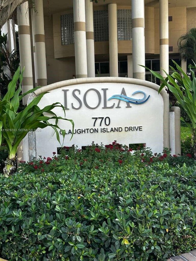 Building Photo - 770 Claughton Island Dr