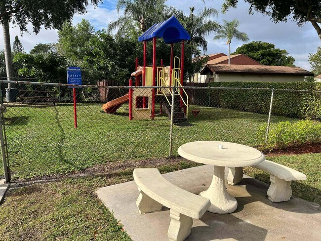 Building Photo - 4863 Sable Pine Cir