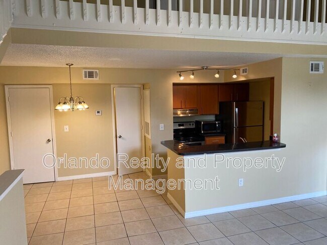 Building Photo - 405 Fountainhead Cir