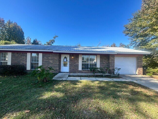 Primary Photo - 712 Michigan Ave