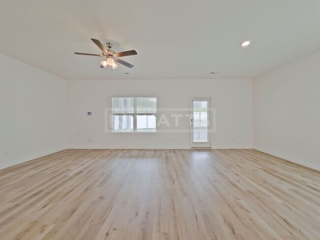 Building Photo - Like-New Living in Rosser Farms
