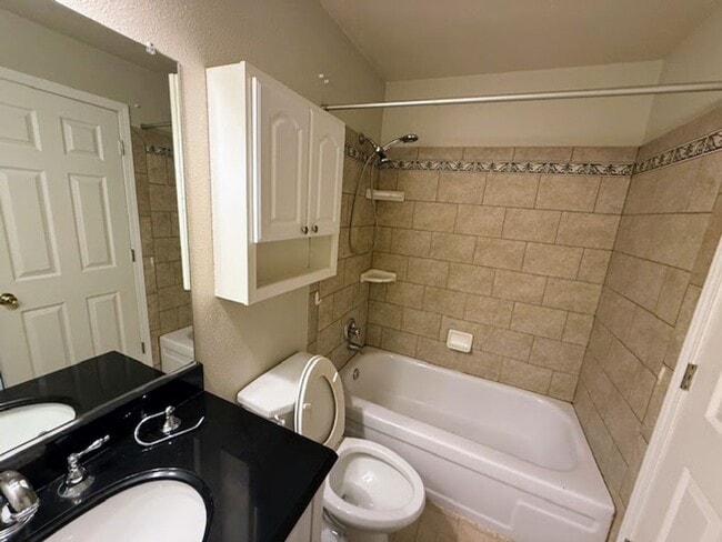 Building Photo - 62 Condor Cir