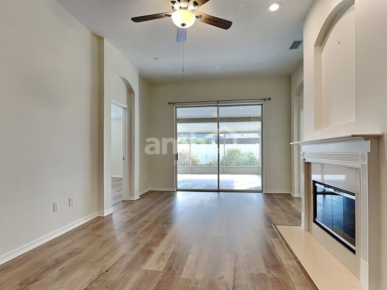 Building Photo - 7530 Citrus Blossom Dr
