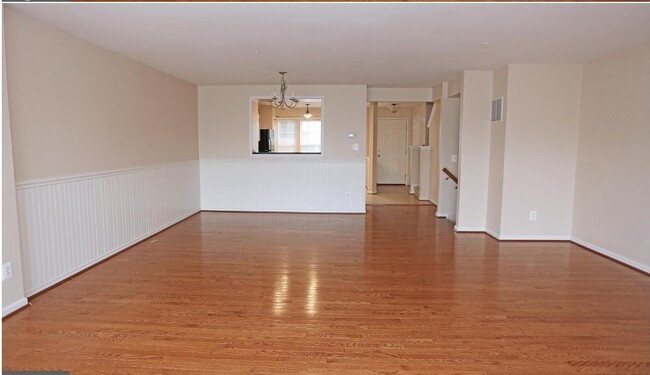 Dining Area / Family Room - 639 Possum Trot Way