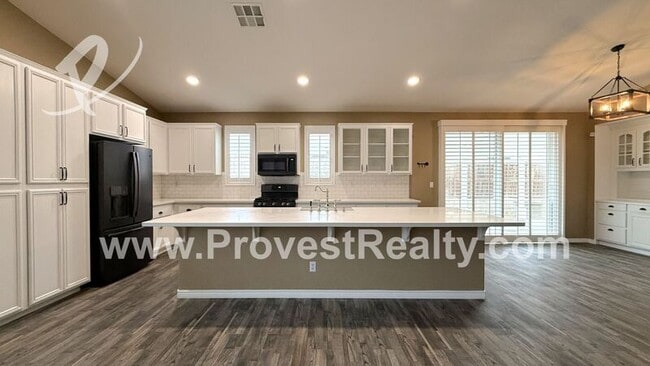 Building Photo - 9139 Seal Beach Dr