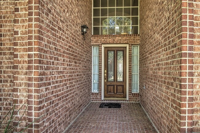 Building Photo - 6219 Surfside Ln