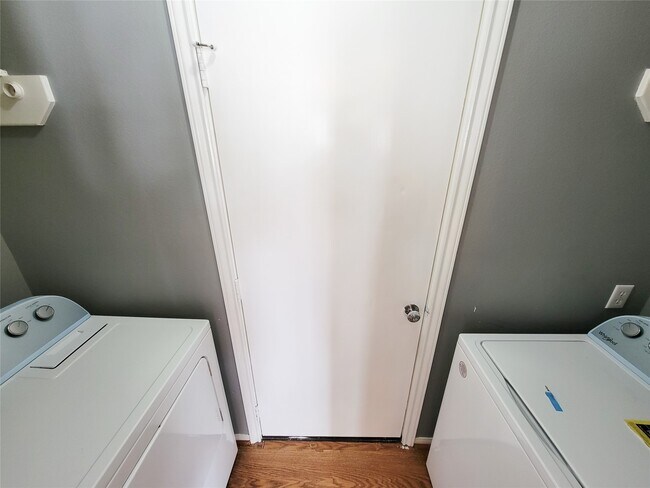 Building Photo - 18335 Westlock St