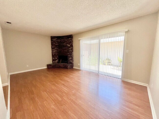 Building Photo - 6500 Harmon Dr