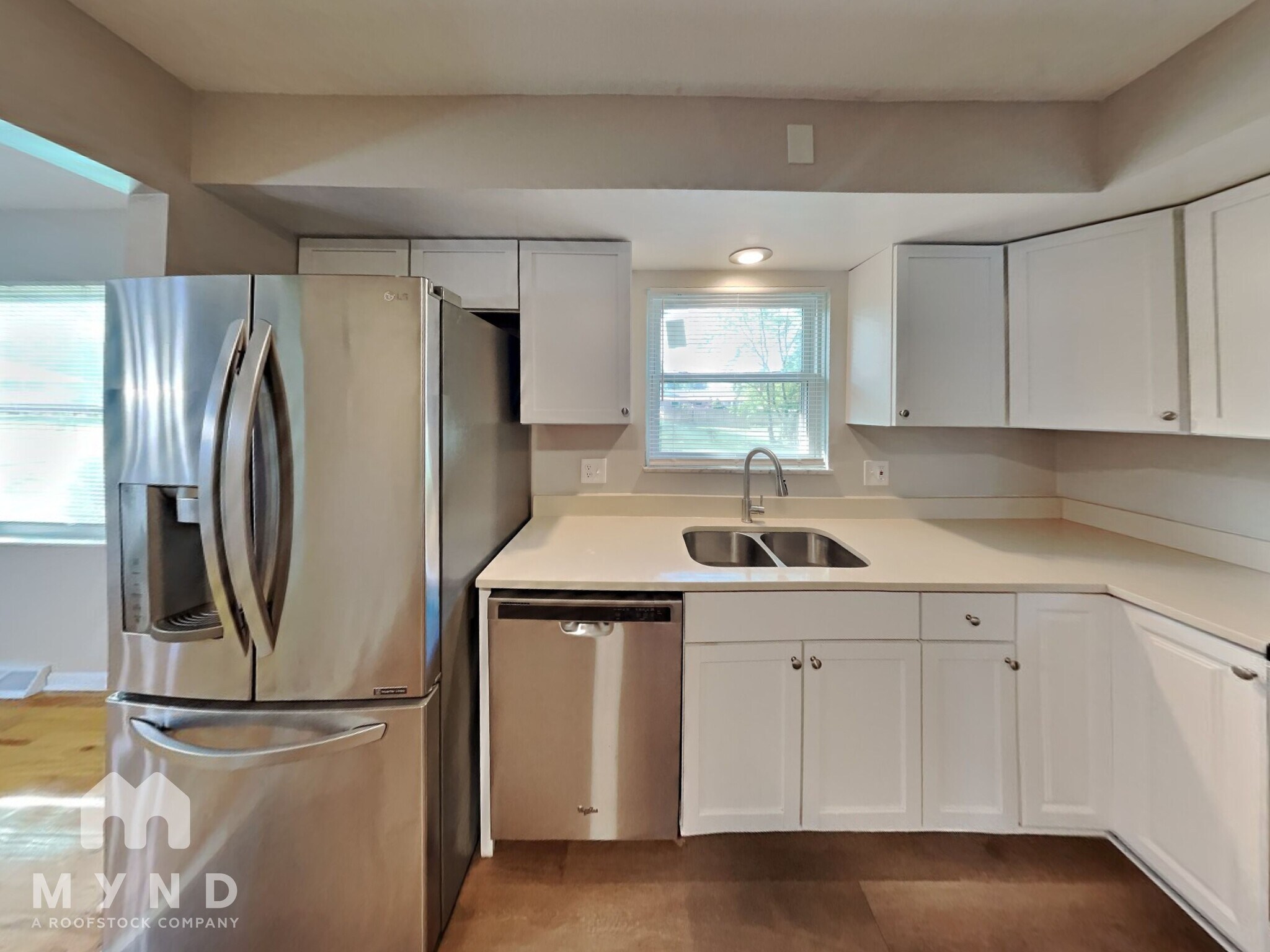 Building Photo - 5621 Oakmont Dr