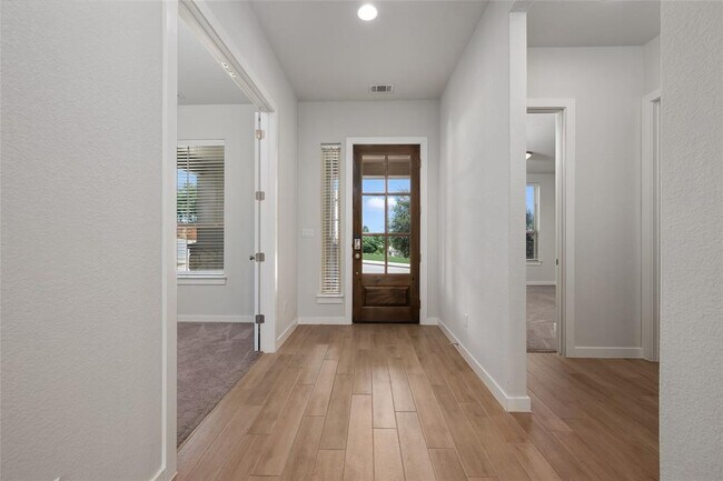 Building Photo - 212 Panzano Dr
