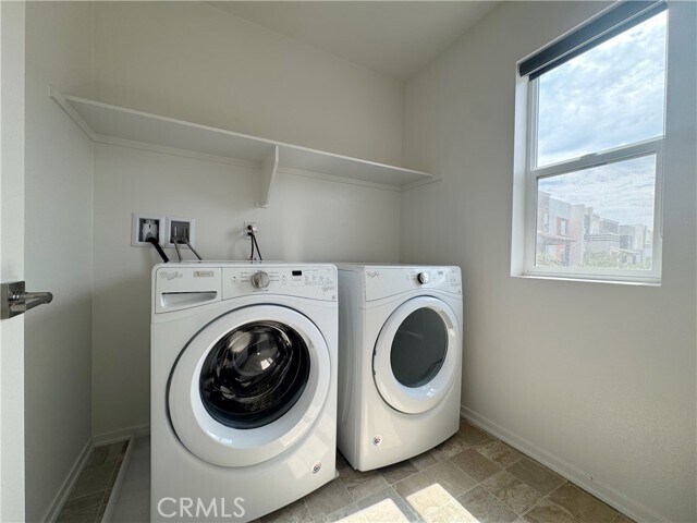 Building Photo - 11016 Summertree Dr