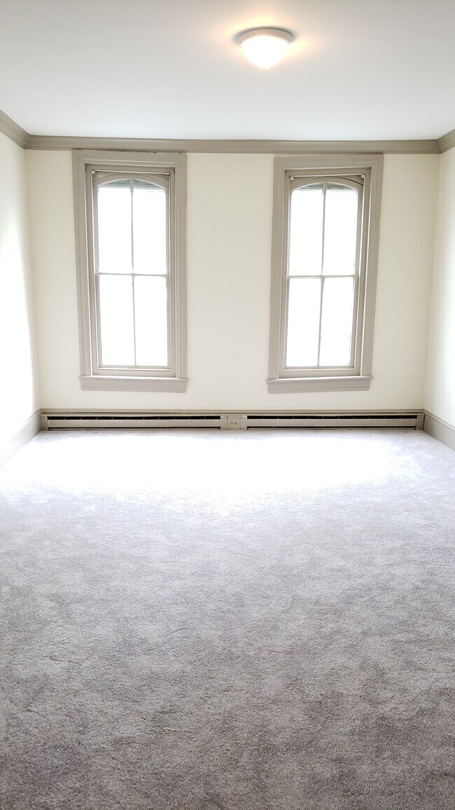 East Bedroom - 30 S State St