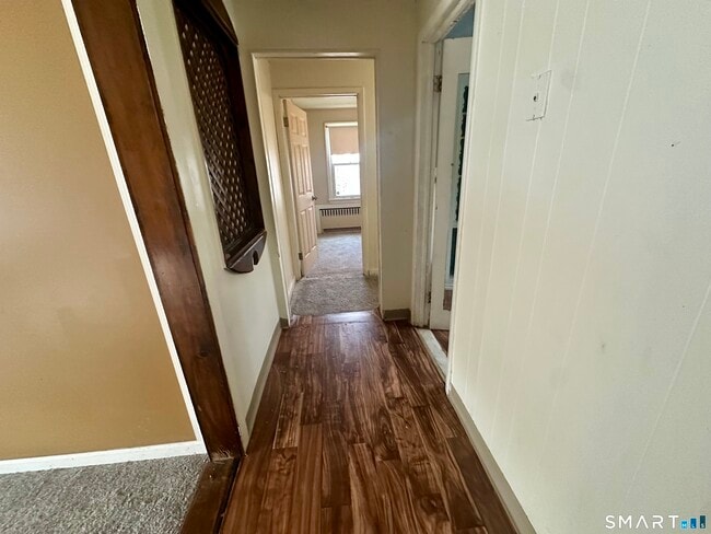 Building Photo - 448 Tudor St