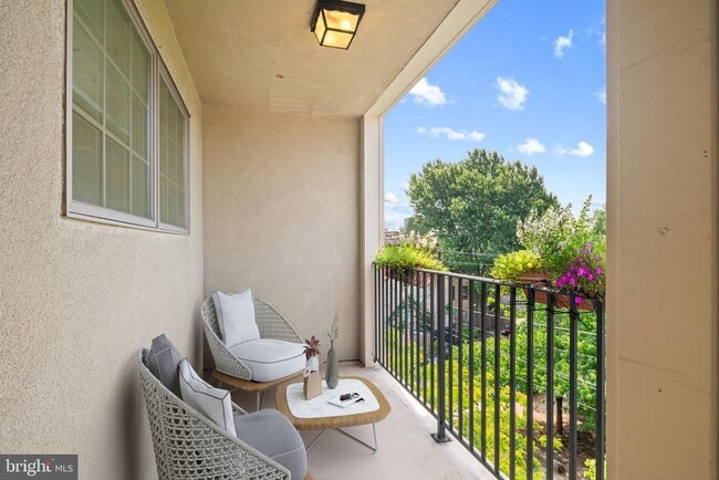 Building Photo - 1001 N 3rd St