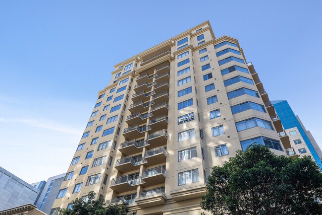 Building Photo - 246 2nd St